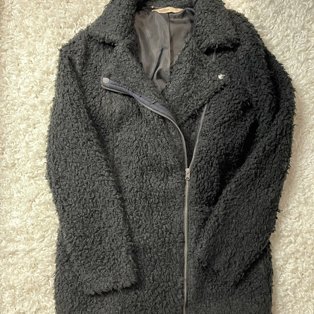 Hollister sherpa jacket